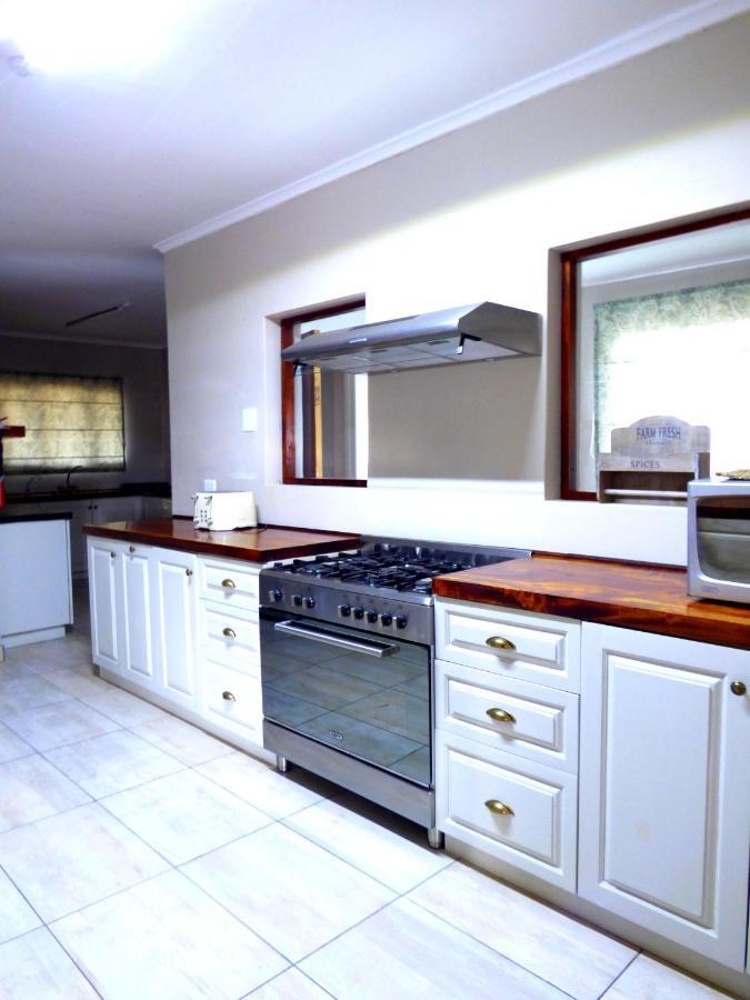 The Ranch House At African Safari Lodge Grahamstown Esterno foto
